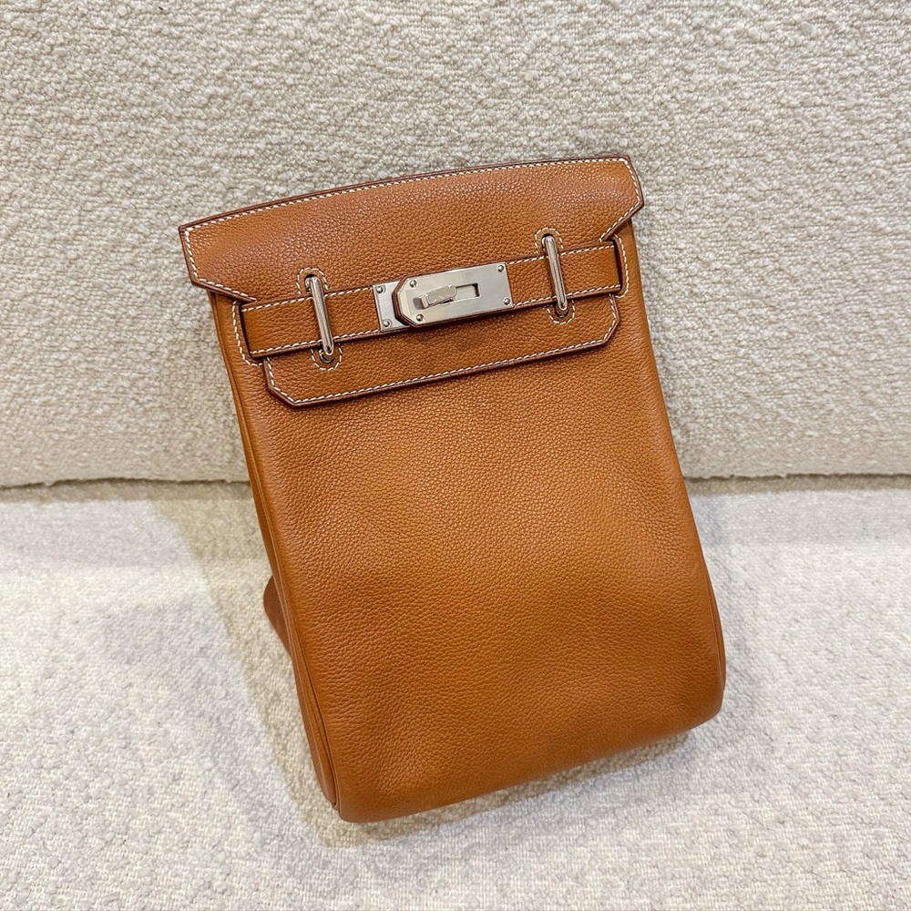 Hermès Hac à Dos Backpack PM Barenia Fauve Palladium Hardware